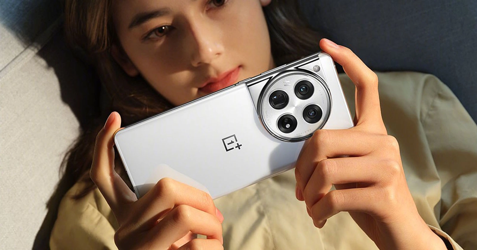 У OnePlus 13 есть хорошие и плохие новости: раскрыты его аккумулятор и камера!