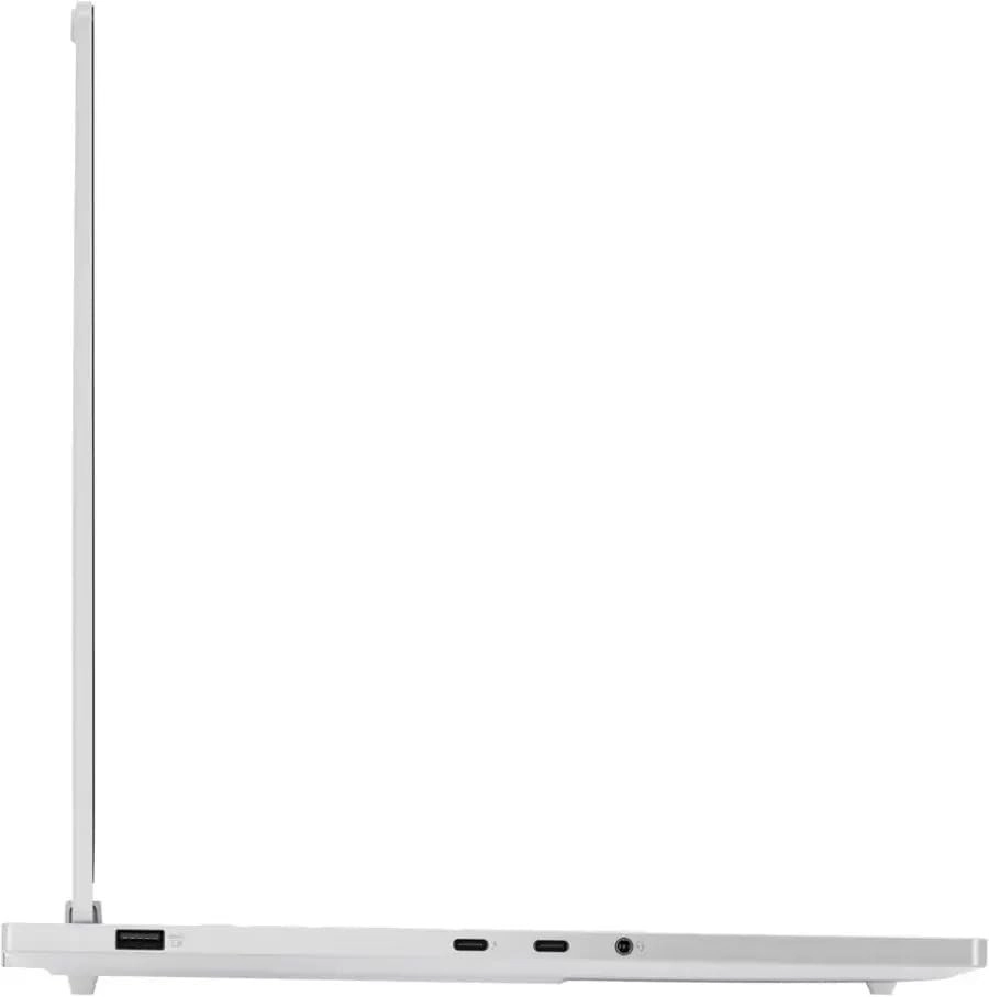 Ноутбук Lenovo Legion 7 U9-275HX 32ГБ/2ТБ (RTX5070 8ГБ)