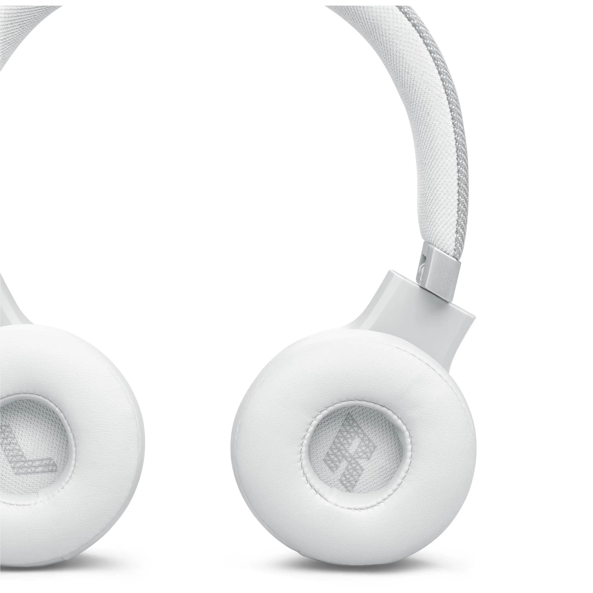 Беспроводные наушники JBL Live 670NC, Белые