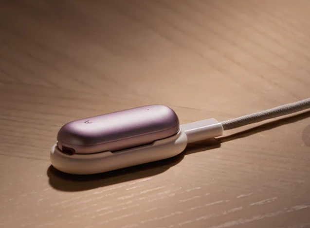 مسجل صوت Plaud Note Pin PN0200 باللون الفضي